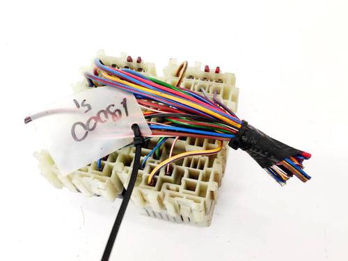 Used Fuse box Fuse box FORD MONDEO IV (BA7) 1.8 TDCi (100 hp) 32938798 32938798