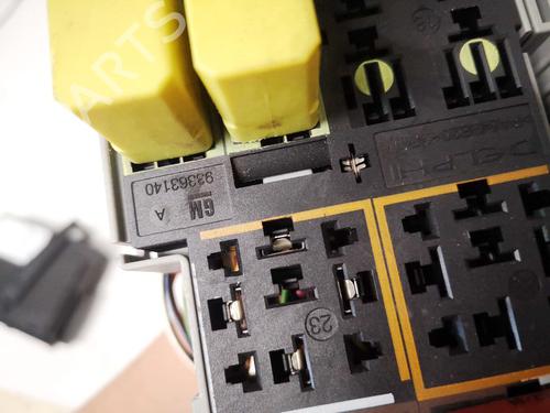Fuse box OPEL MERIVA A MPV (X03) 1.7 CDTI (E75) | BP32914829E1 - Image 3