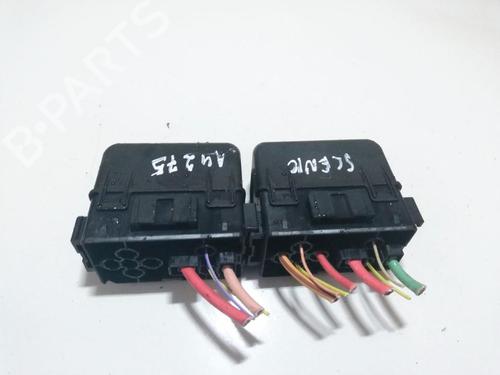 Used Fuse box Fuse box RENAULT GRAND SCÉNIC II (JM0/1_) 1.9 dCi (JM0G, JM12, JM1G, JM2C) (120 hp) 33503080 33503080