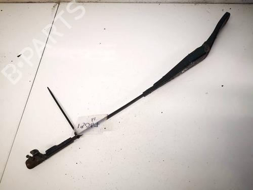 Used Front windshield wiper arm Front windshield wiper arm 32943818 32943818