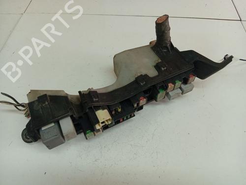 Used Fuse box Fuse box 38194198 38194198