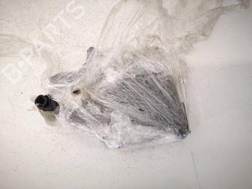 Used Right front window motor Right front window motor 37084570 37084570