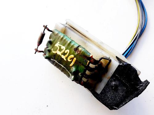 heater-resistor-ford-focus-i-daw-dbw-1998-1999-2000-2001-2002-2003-2004-2005-2006-2007-2008-2009-35858326 main image