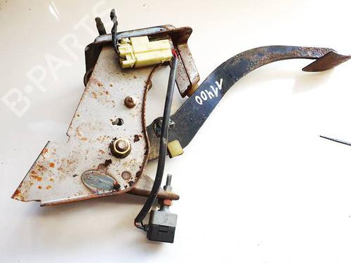 Used Pedal Pedal KIA CERATO I Hatchback (LD) 1.5 CRDi (102 hp) 36688737 36688737