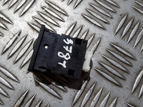 Switch TOYOTA COROLLA Verso (_E12_) 2.0 D-4D (CDE120_, CDE120R) | BP35698366I30 - Image 2
