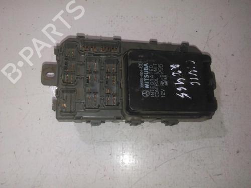 Used Fuse box Fuse box HONDA CIVIC VI Hatchback (EJ, EK) 1.4 i (EJ9) (75 hp) 33482323 33482323