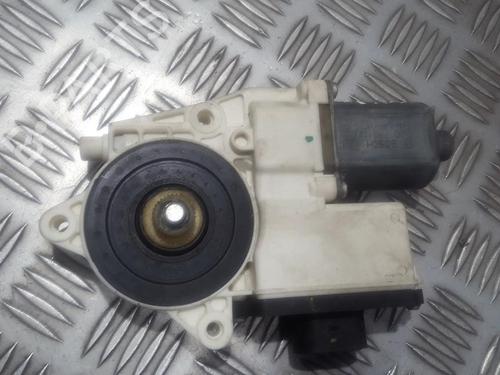 Used Right front window motor Right front window motor BMW X3 (E83) 2.5 i (192 hp) 35699376 35699376