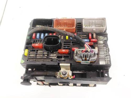 Used Fuse box Fuse box CITROËN C5 III (RD_) 1.6 HDi 110 (RD9HL0, RD9HR8, RD9HRA) (112 hp) 32934066 32934066