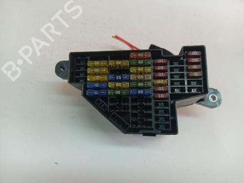 Used Fuse box Fuse box VW GOLF VI (5K1) 1.4 TSI (160 hp) 39968064 39968064