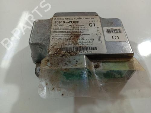 Used ECU airbags HYUNDAI i30 (FD) 1.6 CRDi (90 hp) 32550069
