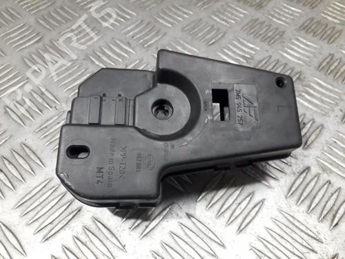Used Lamp holder Lamp holder 38582730 38582730