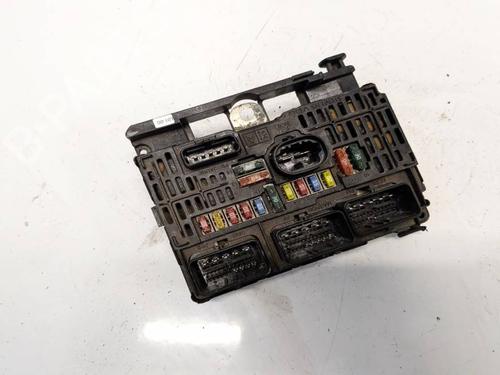 Used Fuse box Fuse box 32971909 32971909
