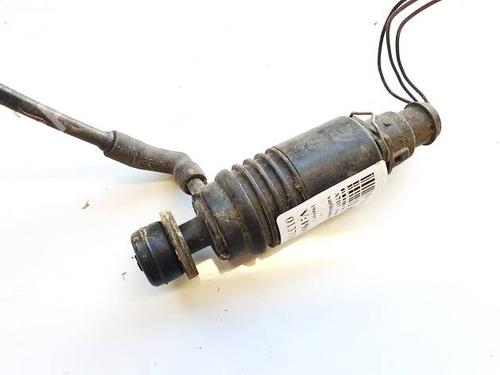 washer-pump-audi-a4-b5-8d2-1994-1995-1996-1997-1998-1999-2000-2001-35517736 main image