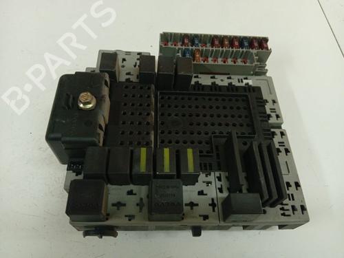 Used Fuse box Fuse box VOLVO S60 I (384) D5 (163 hp) 40027700 40027700
