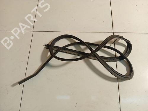 Used Rubber door seal Rubber door seal RENAULT MEGANE I (BA0/1_) 1.9 dTi (BA08, BA0N) (98 hp) 39757839 39757839