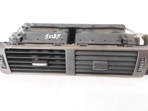 air-vent-audi-a6-c5-4b2-4b4-1997-1998-1999-2000-2001-2002-2003-2004-2005-32942351 main image