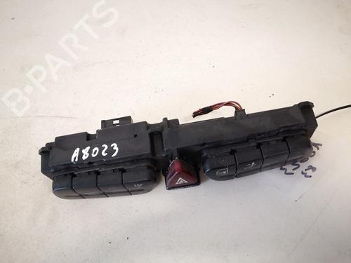 Used Warning switch Warning switch MERCEDES-BENZ C-CLASS (W203) C 220 CDI (203.006, 203.008) (143 hp) 35428157 35428157