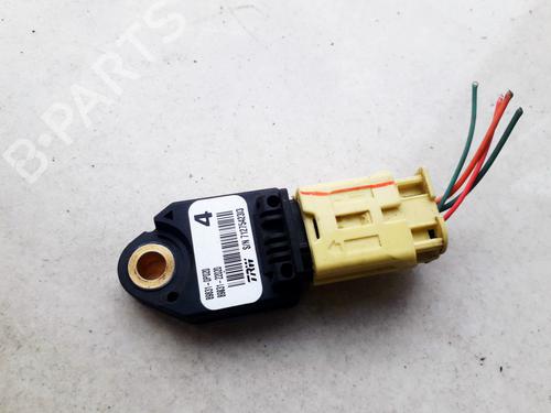 Used Electronic module Electronic module LEXUS IS II (_E2_) 220d (ALE20) (177 hp) 33099651 33099651