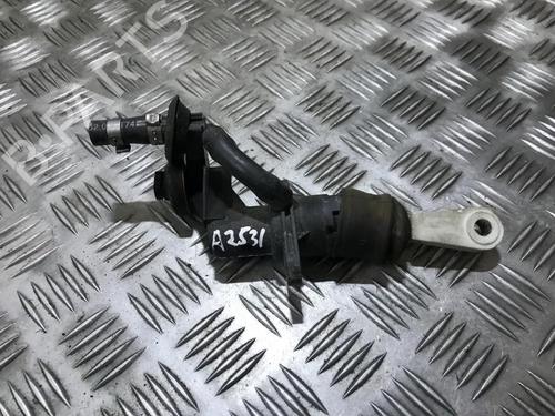 clutch-slave-cylinder-vw-passat-b55-3b3-2000-2001-2002-2003-2004-2005-35676682 main image