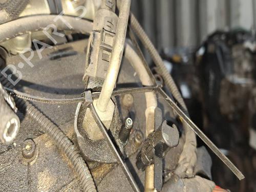 Used Injector Injector VW PHAETON (3D1, 3D2, 3D3, 3D4, 3D6, 3D7, 3D8, 3D9) 3.0 V6 TDI 4motion (224 hp) 40166557 40166557