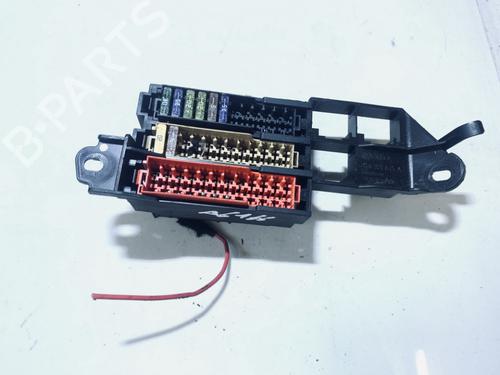 fuse-box-audi-q7-4lb-2006-2007-2008-2009-2010-2011-2012-2013-2014-2015-2016-33073497 main image
