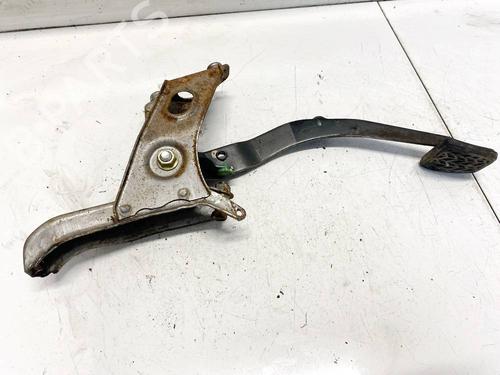 Pedal Pedal TOYOTA YARIS (_P1_) 1.5 (NCP13_, NCP13R) (106 hp) 35084506 35084506