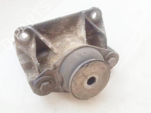 Used Engine mount Engine mount RENAULT MEGANE I (BA0/1_) 1.4 e (BA0E, BA0V) (75 hp) 33526550 33526550