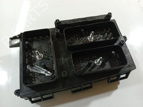 Used Fuse box OPEL ASTRA H (A04) 1.7 CDTI (L48) (80 hp) 32531660
