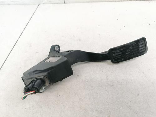 Used Pedal Pedal TOYOTA YARIS (_P9_) 1.4 D-4D (NLP90_, NLP90R) (90 hp) 35492005 35492005