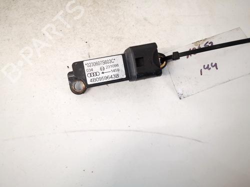 Used Electronic module Electronic module AUDI A6 C5 (4B2, 4B4) 1.9 TDI (110 hp) 32913591 32913591