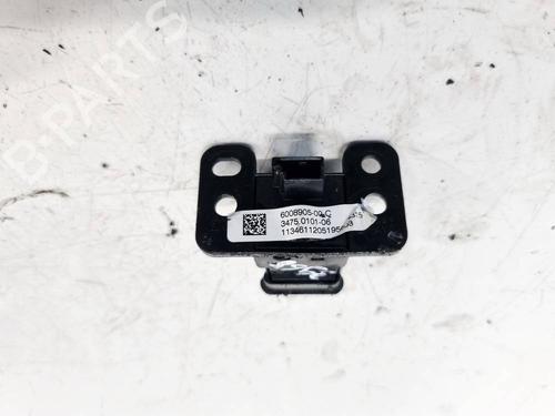 Warning switch TESLA MODEL S (5YJS) 85D AWD | BP35160691I22 - Image 3