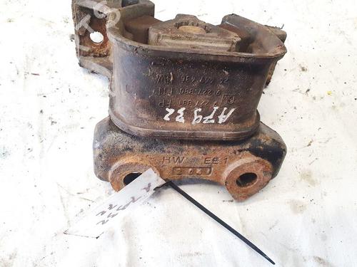 Used Engine mount Engine mount OPEL MERIVA A MPV (X03) 1.7 CDTI (E75) (100 hp) 32902014 32902014