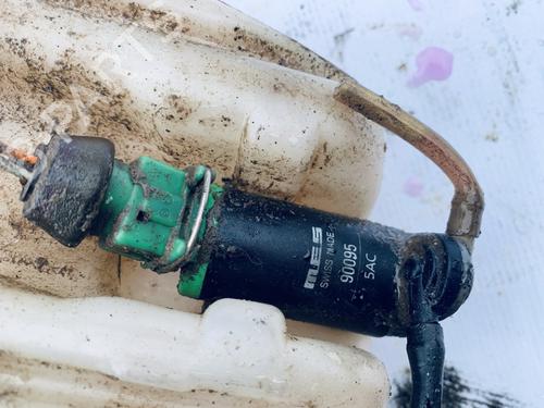 Used Washer pump Washer pump 35635265 35635265