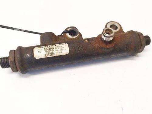 Used Injection rail Injection rail 34792619 34792619