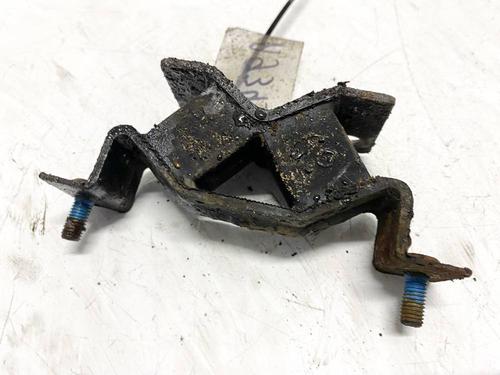 Used Engine mount Engine mount OPEL OMEGA B (V94) 2.2 DTI 16V (F69, M69, P69) (120 hp) 32601138 32601138