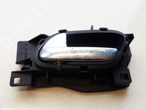 Used Rear left interior door handle Rear left interior door handle PEUGEOT 407 (6D_) 2.2 (6D3FZE, 6D3FZH) (158 hp) 35642603 35642603