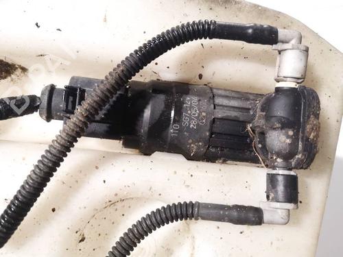 washer-pump-vw-golf-v-1k1-2003-2004-2005-2006-2007-2008-2009-2010-34921842 main image