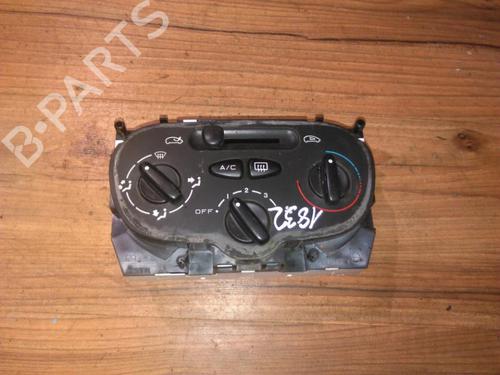 Used Climate control Climate control CITROËN XSARA PICASSO (N68) 1.6 (91 hp) 35653172 35653172