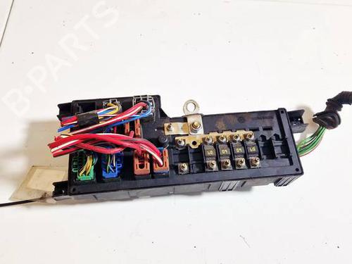 Used Fuse box Fuse box 32571410 32571410