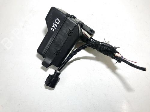 Used Fuse box Fuse box TOYOTA COROLLA Saloon (_E12_) 2.0 D-4D (CDE120_, CDE120R) (116 hp) 33505540 33505540