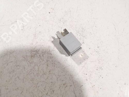 Electronic sensor SKODA SUPERB II (3T4) 1.9 TDI | BP32561390M84 - Image 2