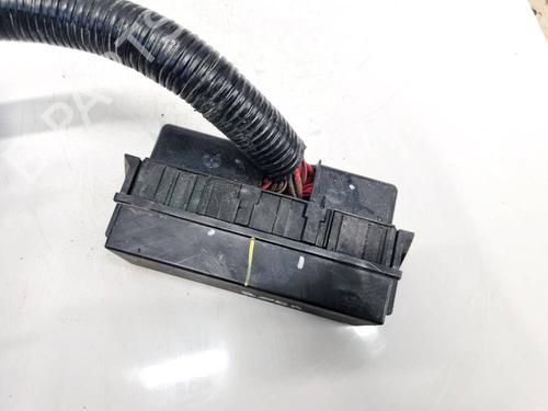 Fuse box TESLA MODEL S (5YJS) 85D AWD | BP32618423E1 - Image 3