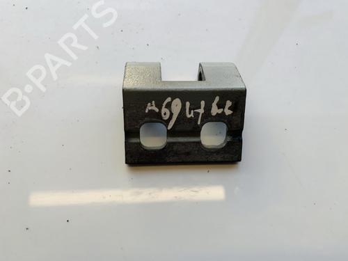 hingedoor-check-strap-bmw-1-convertible-e88-2007-2008-2009-2010-2011-2012-2013-33096477 main image