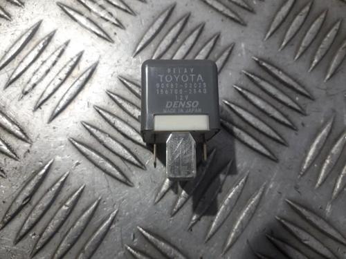 Used Electronic sensor Electronic sensor TOYOTA RAV 4 III (_A3_) 2.2 D (ALA35_) (150 hp) 33504271 33504271