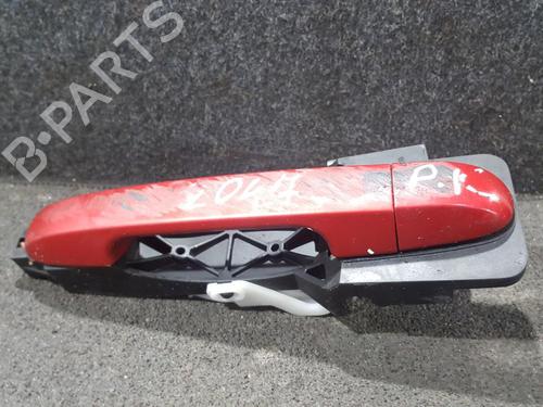 front-left-exterior-door-handle-kia-ceed-hatchback-ed-2006-2007-2008-2009-2010-2011-2012-35657644 main image