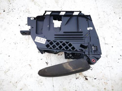 Used Armrest / Center console Armrest / Center console VW GOLF V (1K1) 1.6 (102 hp) 34983039 34983039