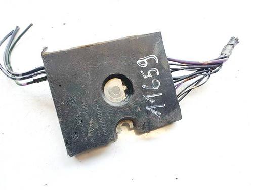 Used Fuse box Fuse box 39631689 39631689