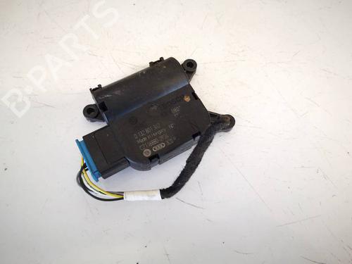 Used Electronic module SKODA SUPERB II (3T4) 2.0 TDI (140 hp) 32581007