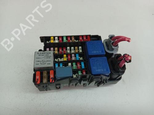 Used Fuse box Fuse box RENAULT MEGANE III Hatchback (BZ0/1_, B3_) 1.9 dCi (BZ0N, BZ0J) (131 hp) 39604485 39604485