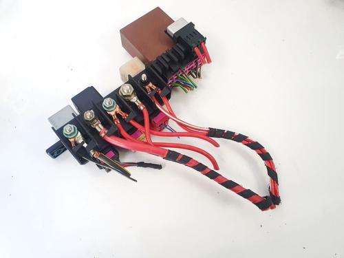 fuse-box-vw-golf-iv-1j1-1997-1998-1999-2000-2001-2002-2003-2004-2005-2006-2007-2008-32904892 main image